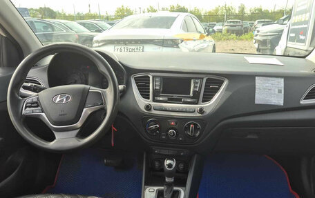 Hyundai Solaris II рестайлинг, 2022 год, 1 000 000 рублей, 6 фотография