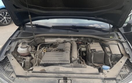 Volkswagen Passat B8 рестайлинг, 2019 год, 1 932 000 рублей, 9 фотография