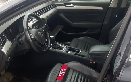 Volkswagen Passat B8 рестайлинг, 2019 год, 1 932 000 рублей, 12 фотография