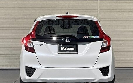 Honda Fit III, 2016 год, 750 000 рублей, 5 фотография