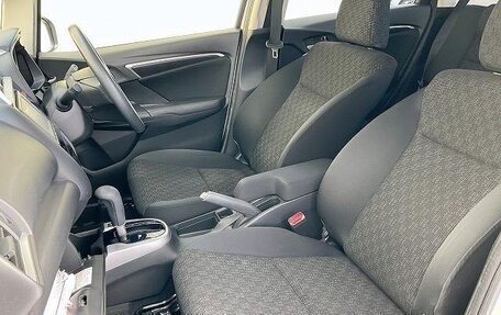 Honda Fit III, 2016 год, 750 000 рублей, 11 фотография