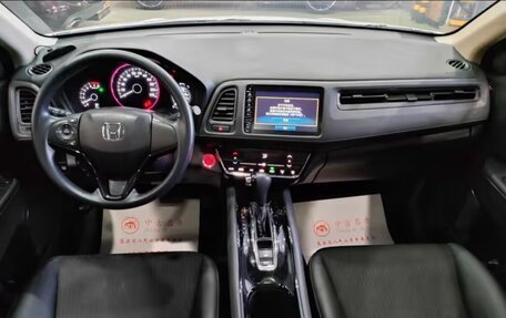 Honda Vezel, 2022 год, 1 637 000 рублей, 9 фотография