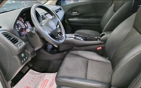 Honda Vezel, 2022 год, 1 637 000 рублей, 8 фотография