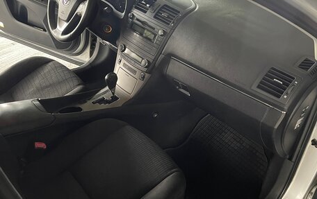 Toyota Avensis III рестайлинг, 2010 год, 1 180 000 рублей, 16 фотография