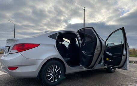 Hyundai Solaris II рестайлинг, 2011 год, 930 000 рублей, 9 фотография