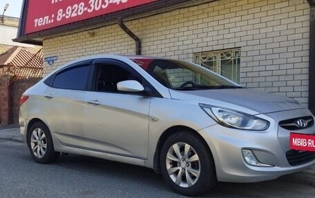Hyundai Solaris II рестайлинг, 2012 год, 760 000 рублей, 3 фотография