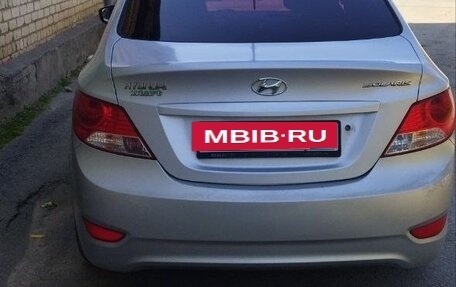 Hyundai Solaris II рестайлинг, 2012 год, 760 000 рублей, 8 фотография