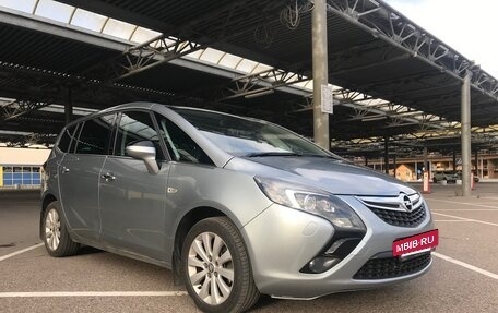 Opel Zafira C рестайлинг, 2012 год, 1 050 000 рублей, 2 фотография