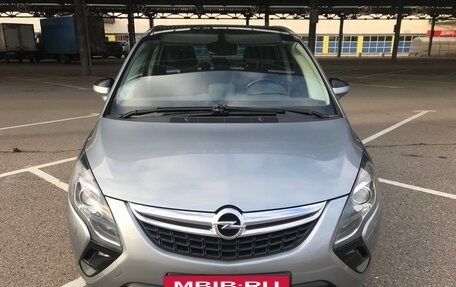 Opel Zafira C рестайлинг, 2012 год, 1 050 000 рублей, 3 фотография