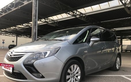 Opel Zafira C рестайлинг, 2012 год, 1 050 000 рублей, 4 фотография