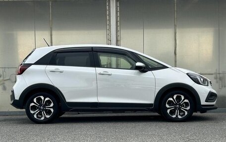 Honda Fit, 2021 год, 900 000 рублей, 4 фотография