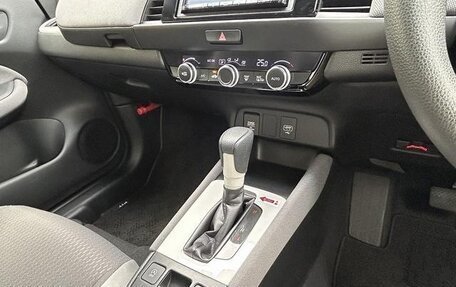 Honda Fit, 2021 год, 900 000 рублей, 15 фотография