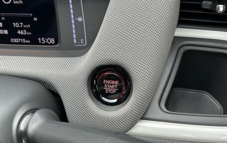 Honda Fit, 2021 год, 900 000 рублей, 14 фотография