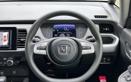 Honda Fit, 2021 год, 900 000 рублей, 12 фотография