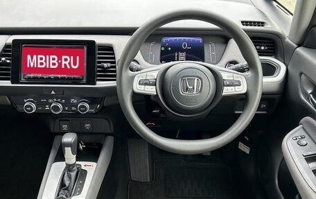 Honda Fit, 2021 год, 900 000 рублей, 11 фотография