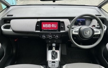 Honda Fit, 2021 год, 900 000 рублей, 10 фотография