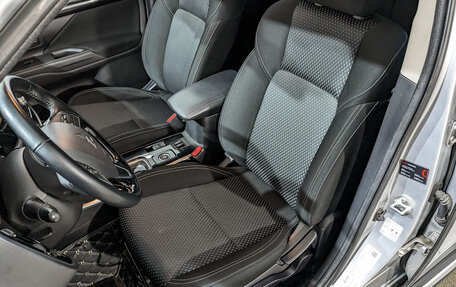 Mitsubishi Outlander III рестайлинг 3, 2022 год, 2 400 000 рублей, 19 фотография