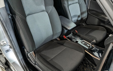 Mitsubishi Outlander III рестайлинг 3, 2022 год, 2 400 000 рублей, 23 фотография