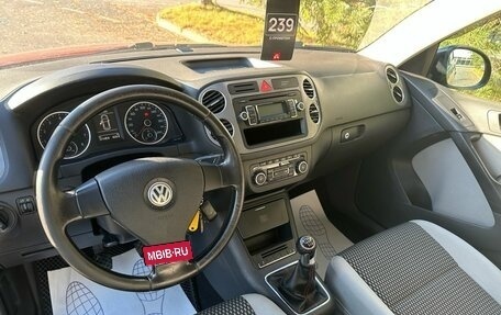 Volkswagen Tiguan I, 2010 год, 490 000 рублей, 11 фотография