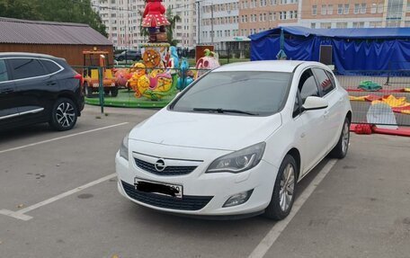 Opel Astra J, 2011 год, 600 000 рублей, 5 фотография