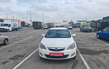 Opel Astra J, 2011 год, 600 000 рублей, 9 фотография