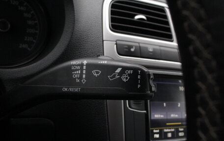 Volkswagen Polo VI (EU Market), 2015 год, 890 000 рублей, 16 фотография