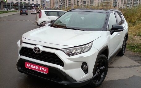 Toyota RAV4, 2022 год, 3 650 000 рублей, 1 фотография