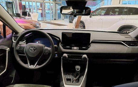 Toyota RAV4, 2025 год, 4 650 000 рублей, 11 фотография