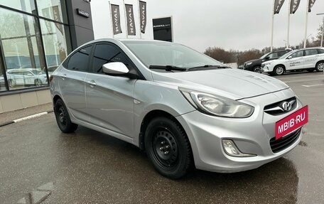 Hyundai Solaris II рестайлинг, 2011 год, 599 000 рублей, 4 фотография