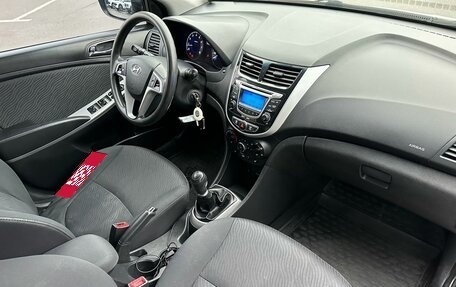 Hyundai Solaris II рестайлинг, 2011 год, 599 000 рублей, 15 фотография