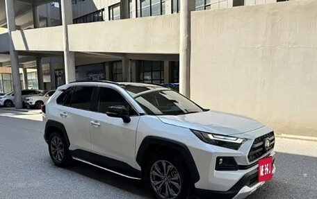 Toyota RAV4, 2022 год, 2 159 047 рублей, 3 фотография