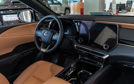 Lexus RX IV рестайлинг, 2024 год, 11 850 000 рублей, 13 фотография