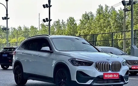 BMW X1, 2022 год, 2 400 000 рублей, 1 фотография