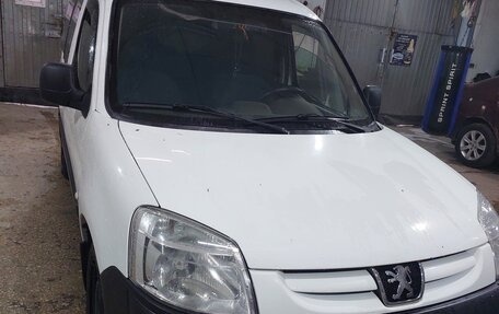 Peugeot Partner II рестайлинг 2, 2008 год, 650 000 рублей, 2 фотография