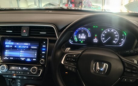 Honda Insight III, 2018 год, 1 800 000 рублей, 5 фотография