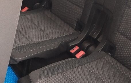 Volkswagen Touran III, 2017 год, 1 500 000 рублей, 5 фотография