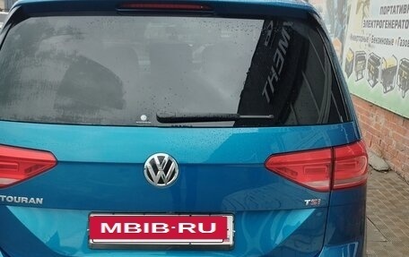 Volkswagen Touran III, 2017 год, 1 500 000 рублей, 3 фотография
