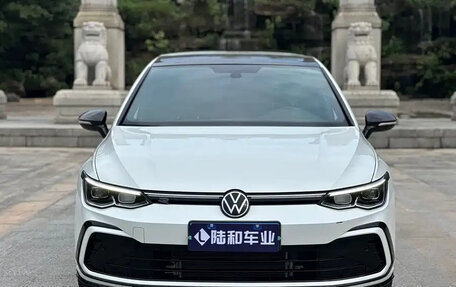 Volkswagen Golf VIII, 2021 год, 1 325 000 рублей, 2 фотография