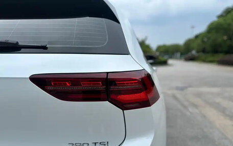 Volkswagen Golf VIII, 2021 год, 1 325 000 рублей, 10 фотография