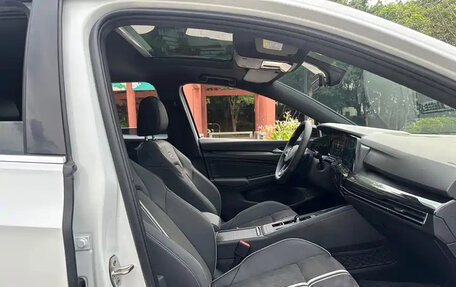 Volkswagen Golf VIII, 2021 год, 1 325 000 рублей, 13 фотография