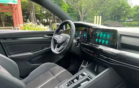 Volkswagen Golf VIII, 2021 год, 1 325 000 рублей, 14 фотография