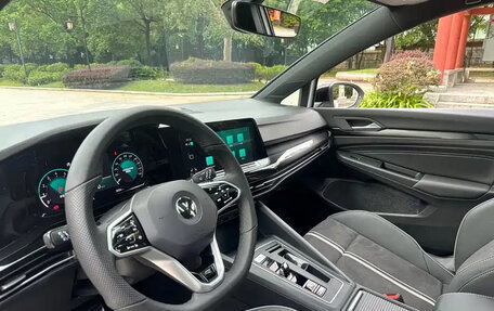 Volkswagen Golf VIII, 2021 год, 1 325 000 рублей, 18 фотография