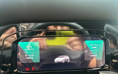 Volkswagen Golf VIII, 2021 год, 1 325 000 рублей, 21 фотография