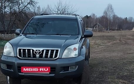 Toyota Land Cruiser 100 рестайлинг 2, 2006 год, 1 250 000 рублей, 2 фотография