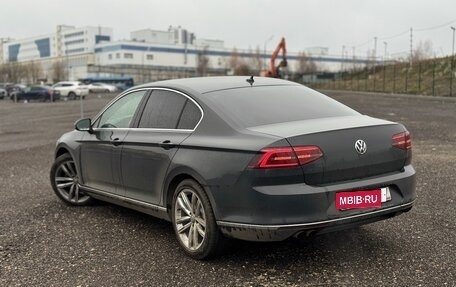 Volkswagen Passat B8 рестайлинг, 2018 год, 3 000 000 рублей, 5 фотография