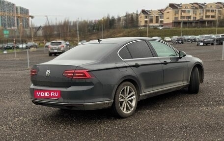 Volkswagen Passat B8 рестайлинг, 2018 год, 3 000 000 рублей, 7 фотография