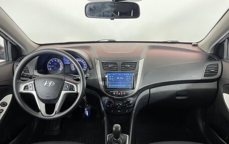 Hyundai Solaris II рестайлинг, 2012 год, 760 000 рублей, 10 фотография