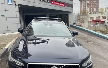 Volvo V90 Cross Country I рестайлинг, 2018 год, 3 350 000 рублей, 1 фотография