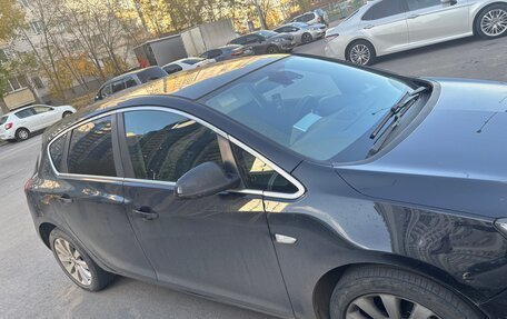 Opel Astra J, 2011 год, 750 000 рублей, 3 фотография