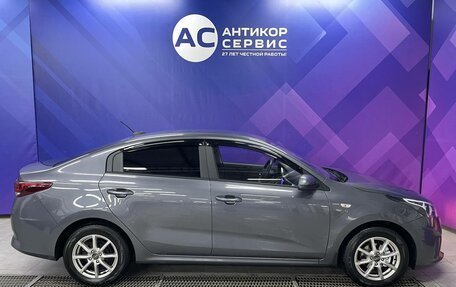 KIA Rio IV, 2022 год, 1 830 000 рублей, 5 фотография